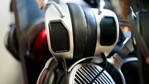 测评分享|噱头还是革新？比SUSVARA好听？HIFIMAN ISVARNA混合动力耳机品鉴