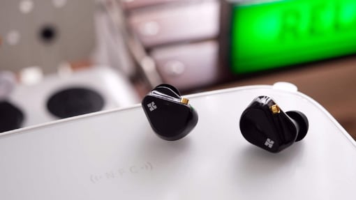 测评分享|HIFIMAN耳机大家坛联名款Svanar Jr小天鹅：高性价比，享纯粹音质！