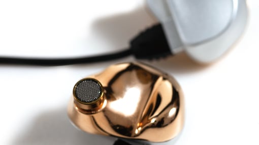 声音全面的五边形战士，HIFIMAN海菲曼Svanar天鹅入耳式耳机